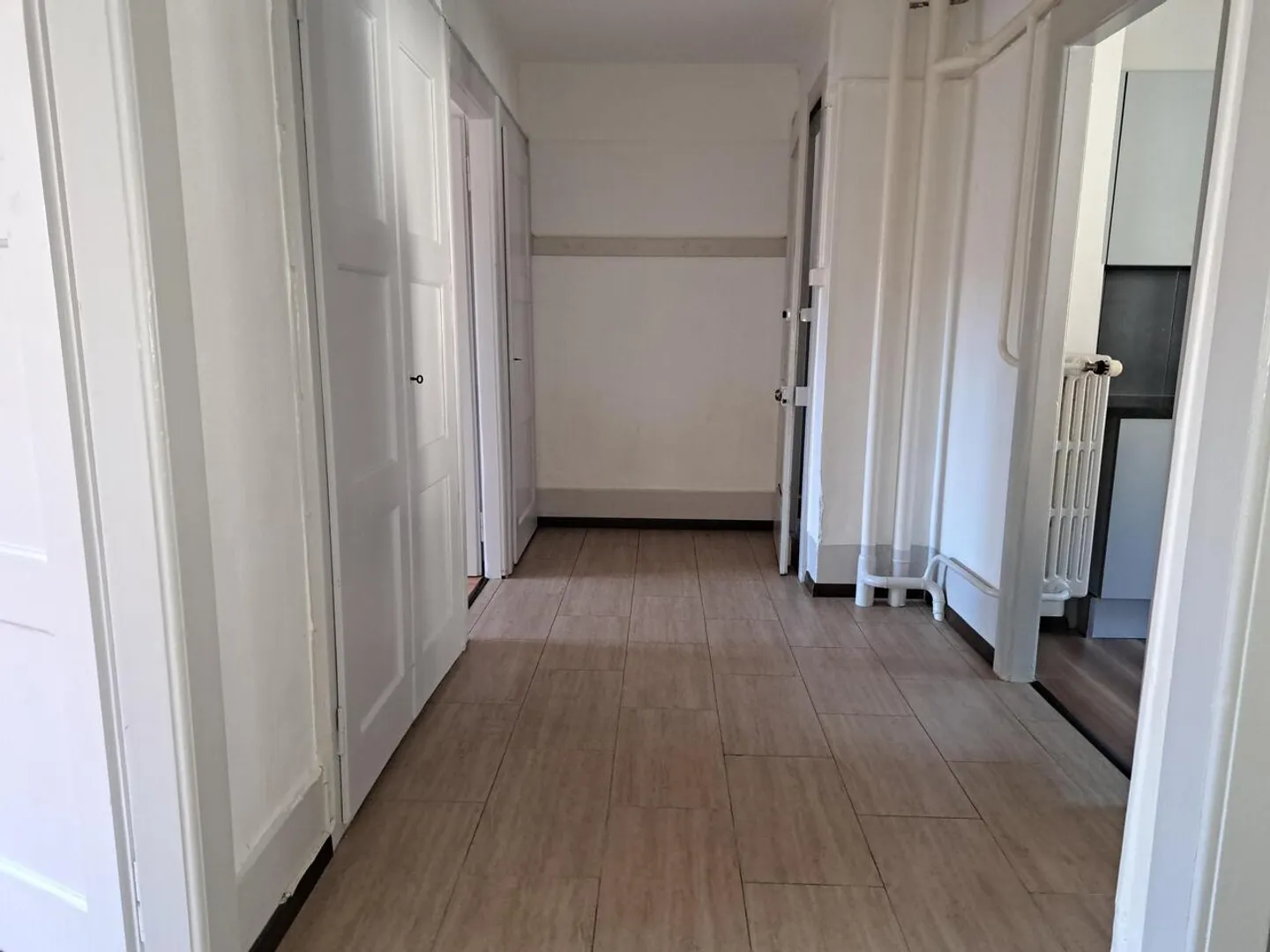 APPARTEMENT DE 3 PIECES AU REZ SUPERIEUR - Photo 7 sur 8