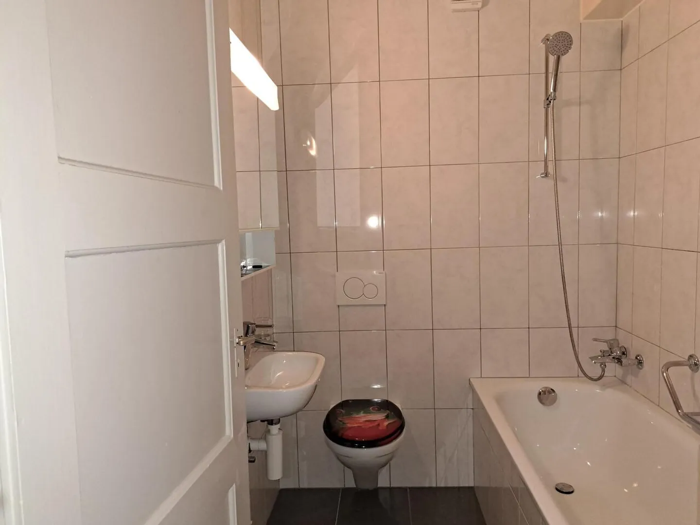 APPARTEMENT DE 3 PIECES AU REZ SUPERIEUR - Photo 8 sur 8