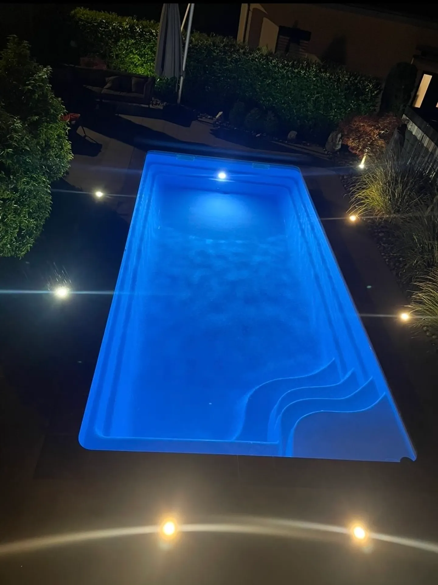 Casa unifamiliare lussuosa con piscina e tecnologia energetica moderna - Foto 9 di 14