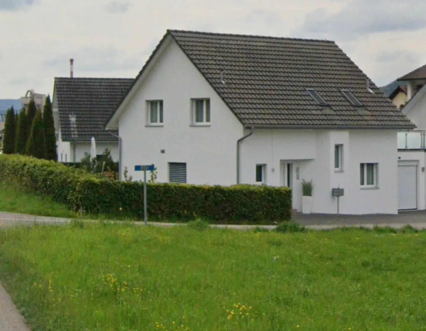 Casa unifamiliare lussuosa con piscina e tecnologia energetica moderna - Foto 10 di 14