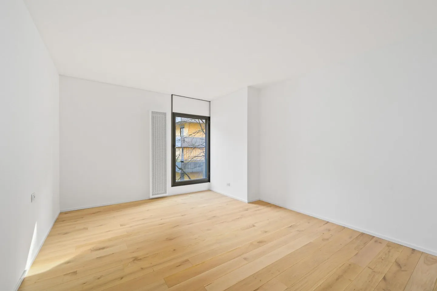 REFINED 3.5 ROOM APARTMENT IN CASSARATE A FEW STEPS FROM THE LAKE - Photo 7 of 9