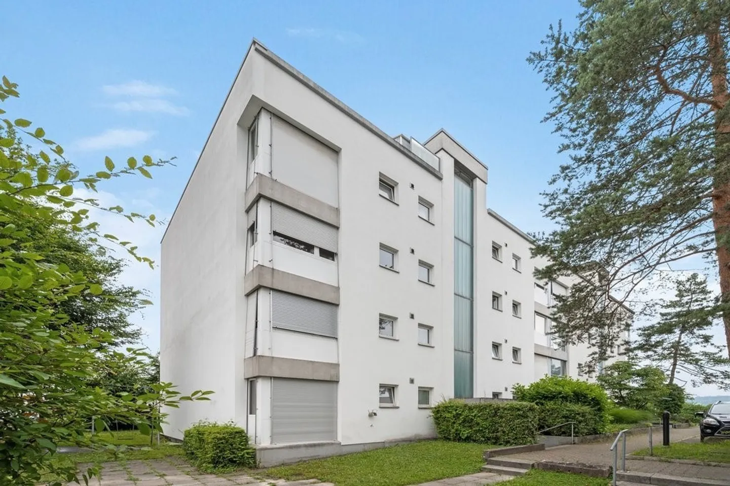 Appartement 4.5 pièces avec balcon près du centre - Photo 1 sur 10