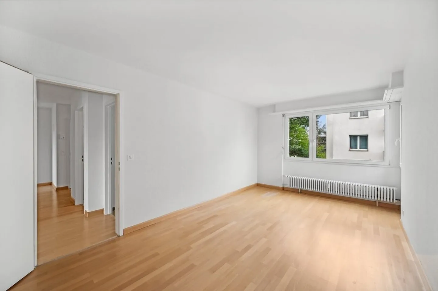 Appartement 4.5 pièces avec balcon près du centre - Photo 4 sur 10