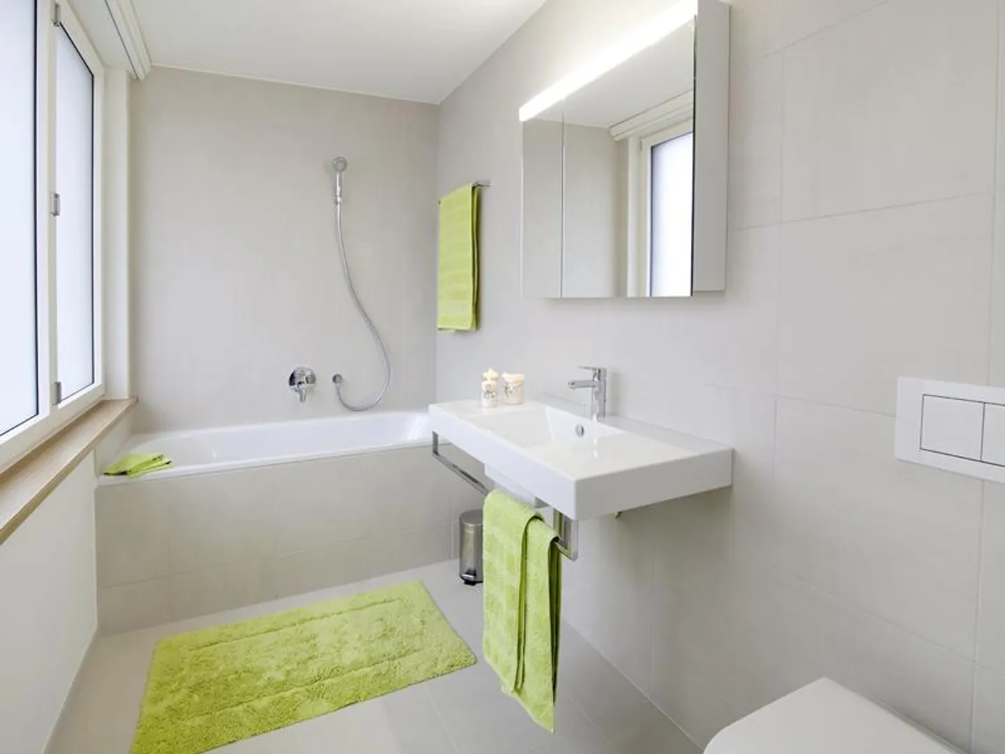 Modern apartment in the best location - Photo 5 of 8