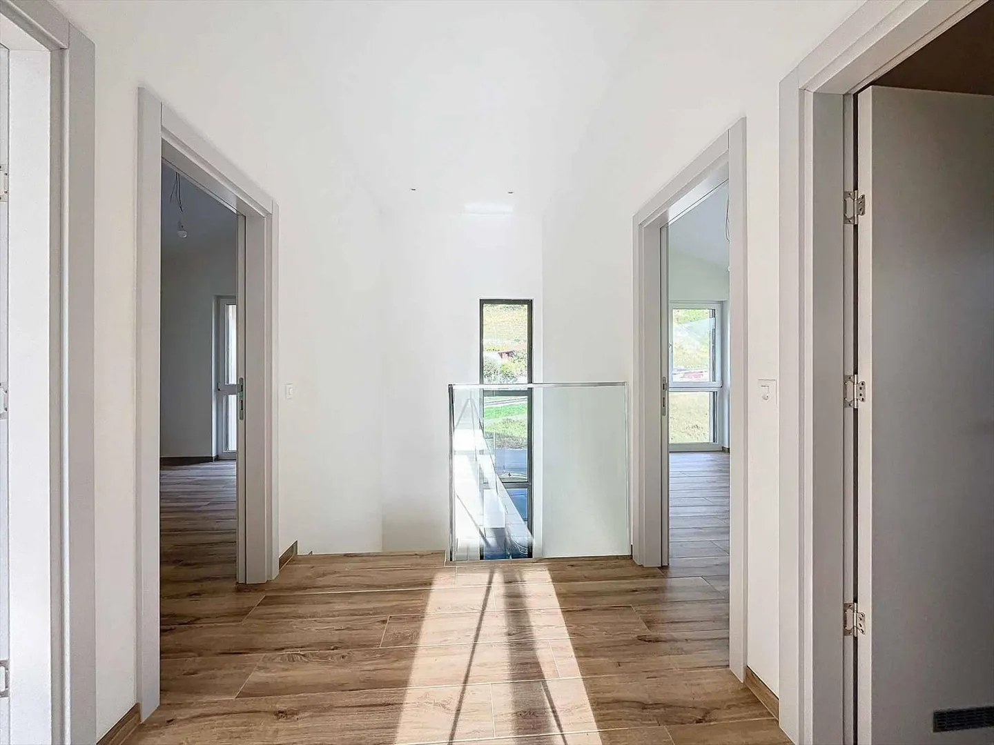 ULTIMA VILLA DISPONIBILE Villa bifamiliare di 5,5 stanze con giardino privato - Foto 10 di 11