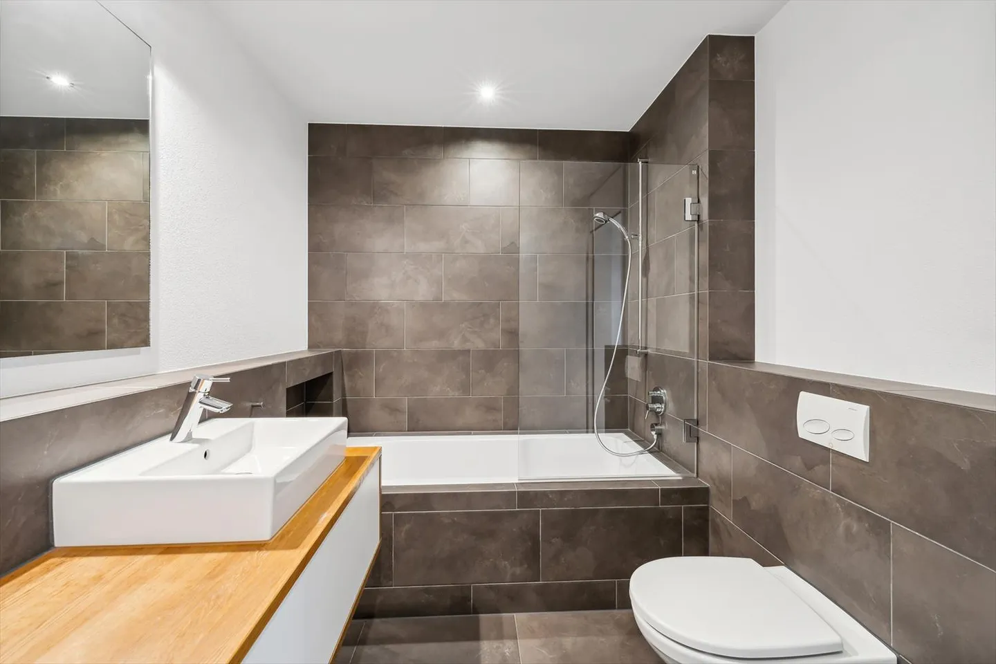 Vivre Haut2 dans ce bel appartement en attique - Photo 10 sur 11