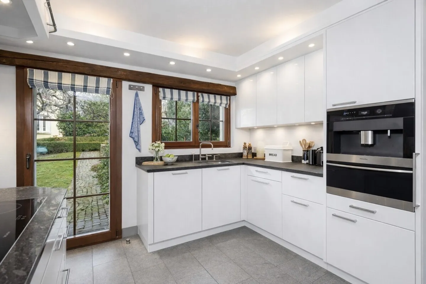 Charmantes historisches Haus mit Garten - Foto 8 von 13