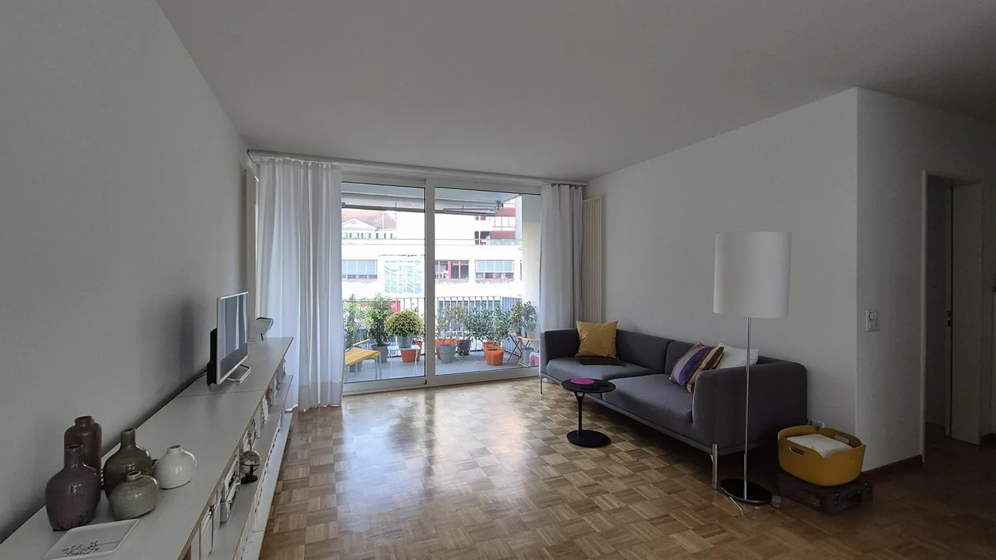 Appartement lumineux de 3,5 pièces avec deux balcons à Aarau - Photo 1 sur 7