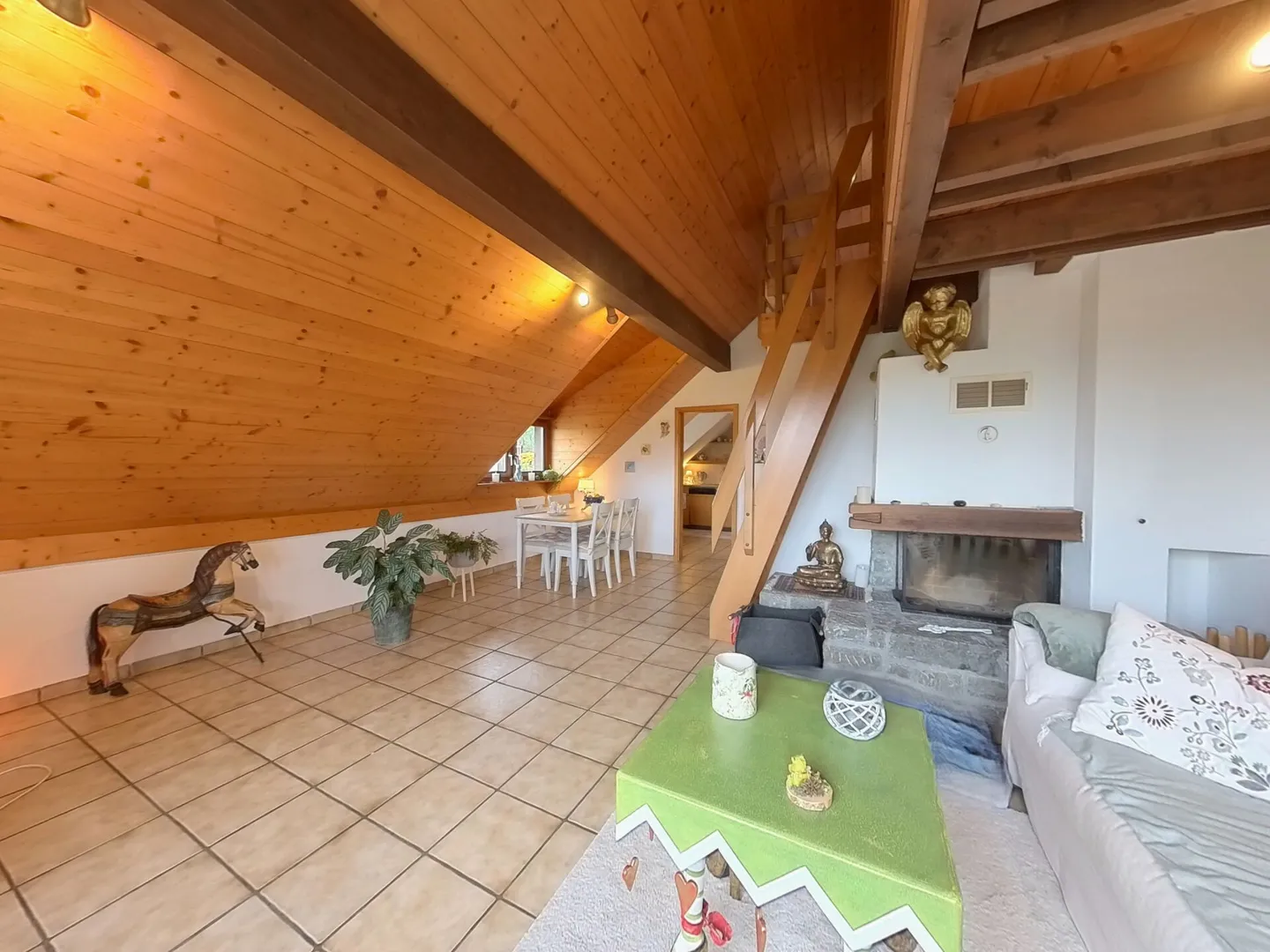 Appartement 3½ pièces avec galerie - Photo 2 sur 15