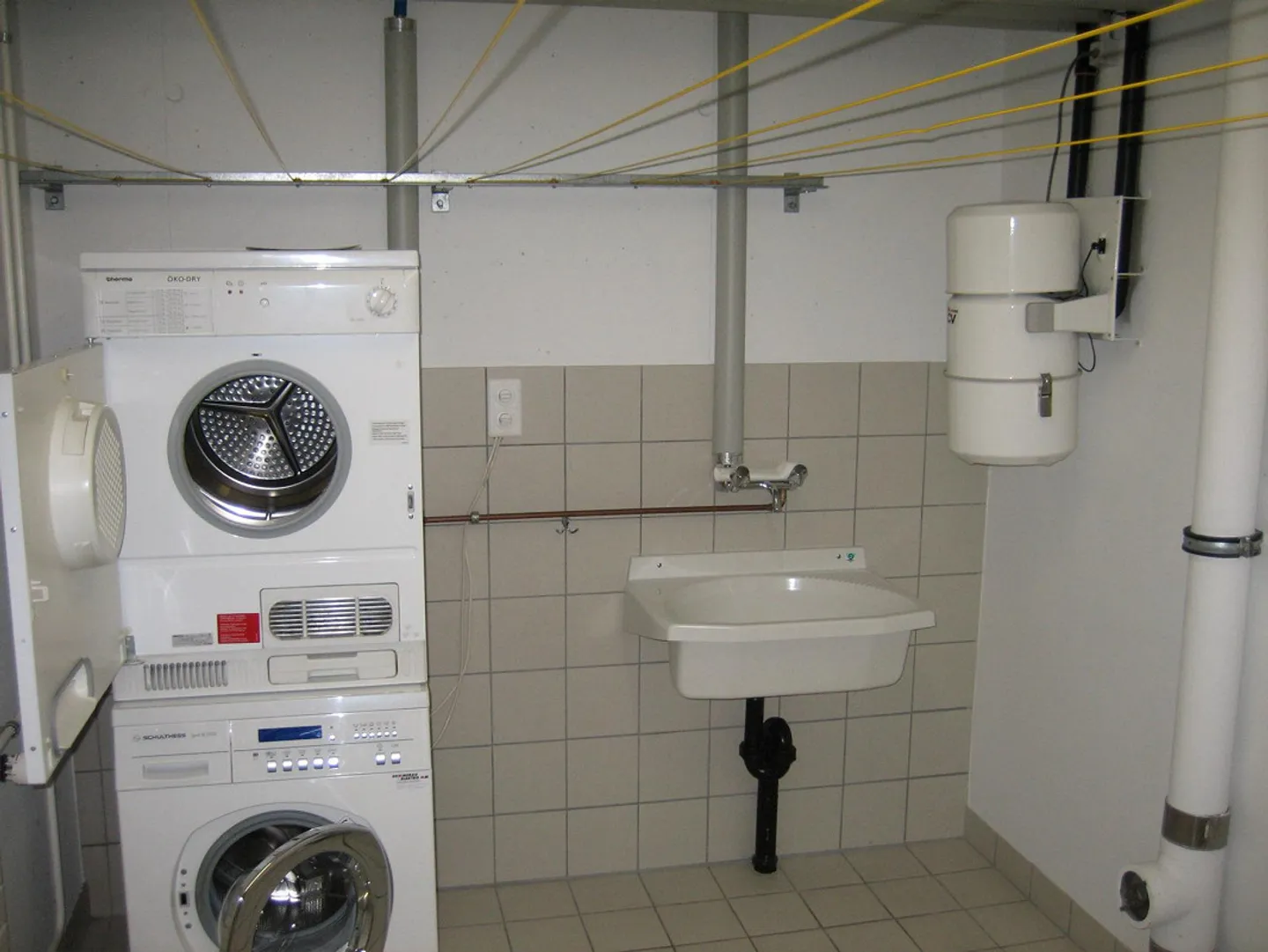 Spaziosa e moderna casa a schiera d'angolo di 7 1/2 locali - Foto 10 di 10
