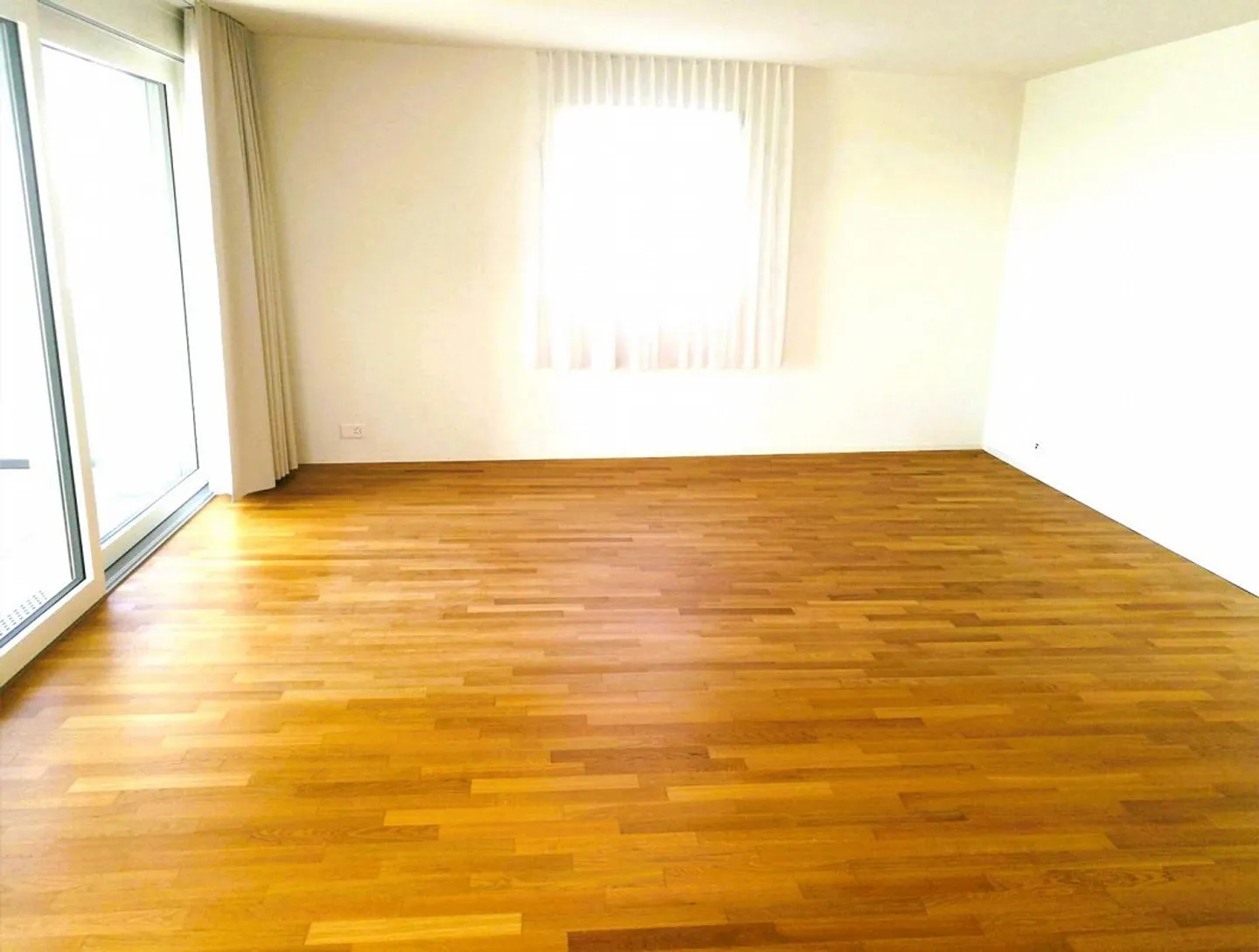 Design incontra la natura: giardino d'inverno con panorama montano - Foto 5 di 20