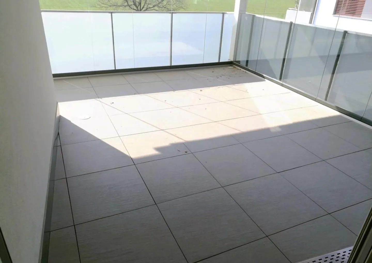 Design incontra la natura: giardino d'inverno con panorama montano - Foto 14 di 20