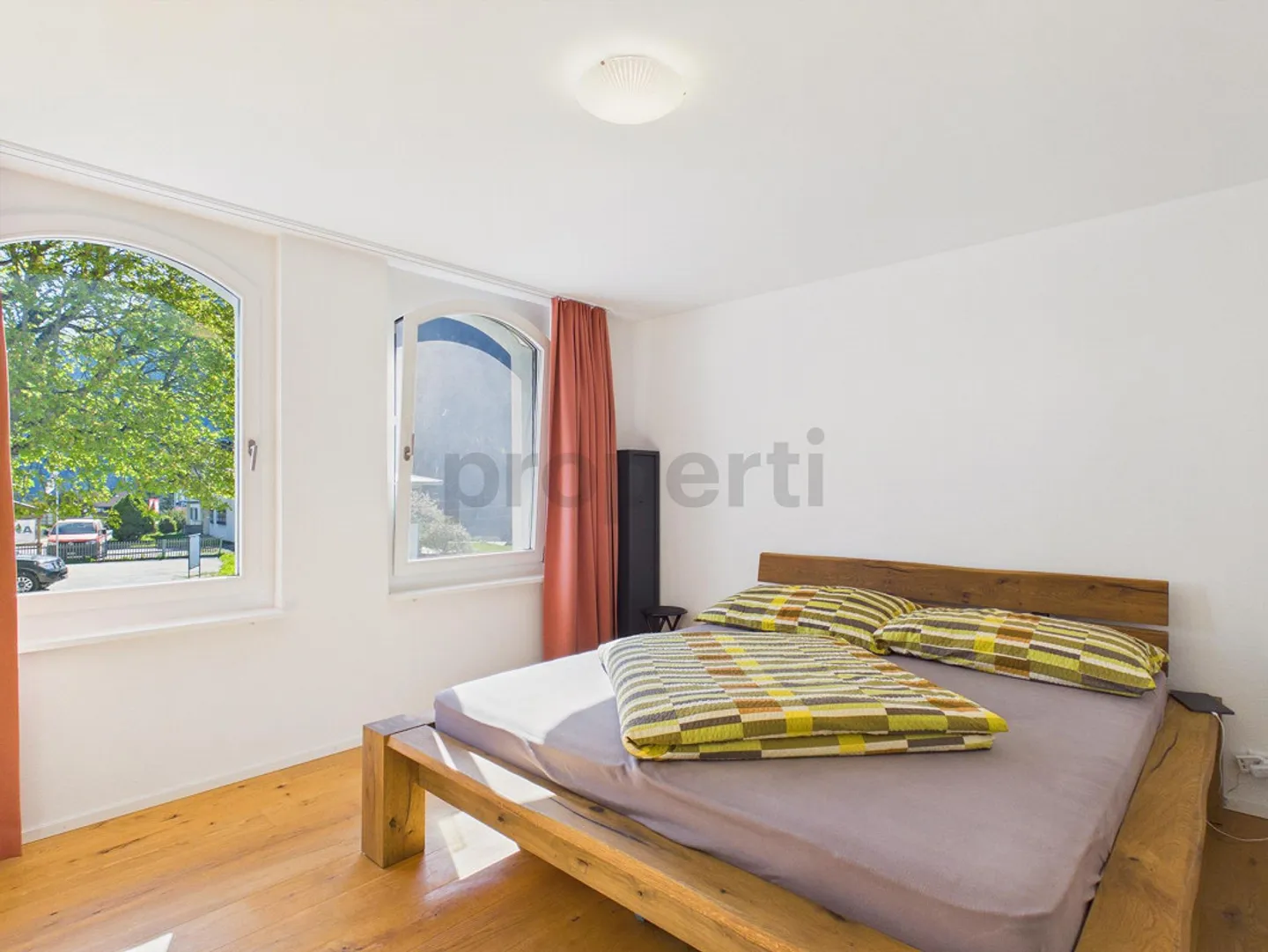 Modern 2.5-room apartment with large balcony in Rabius - Photo 7 of 13