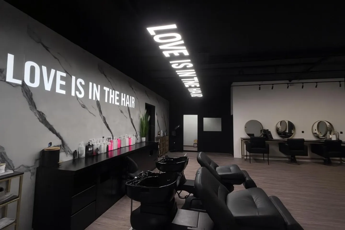 Retail space in the center - start now! - Photo 4 of 8