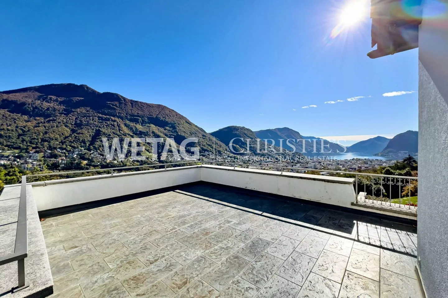 Representative villa in Lugano-Comano for sale, with outdoor pool & magnificent view of Lake Lugano - Photo 13 of 13