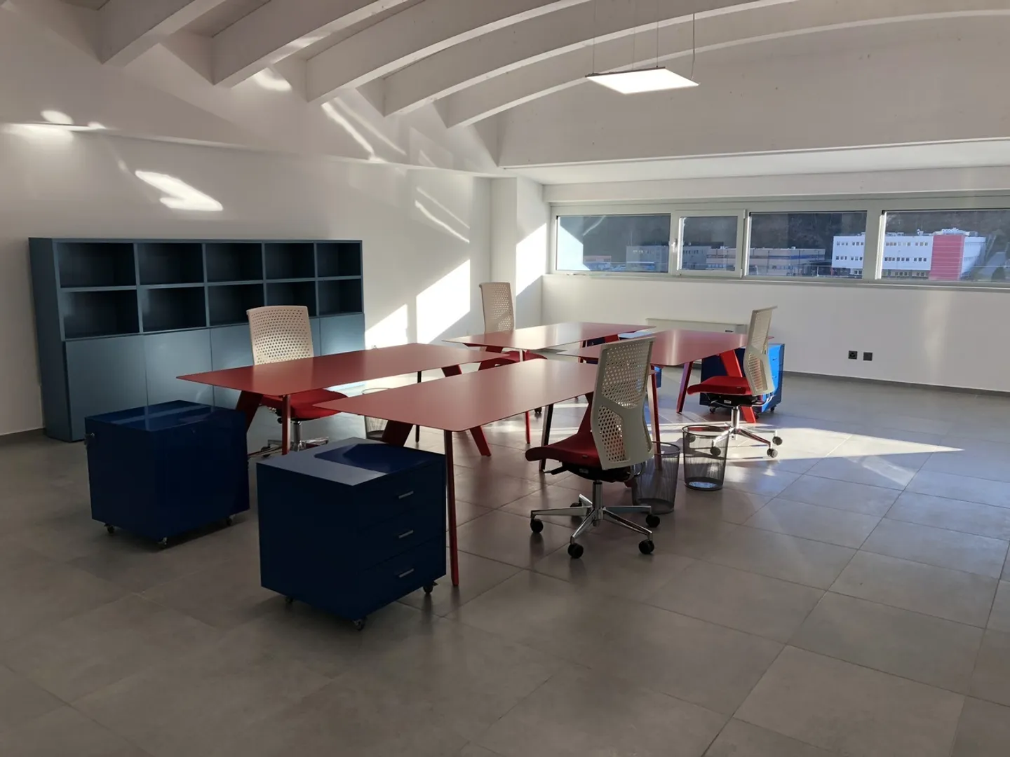 Modern Commercial Space in Bedano - Photo 5 of 13