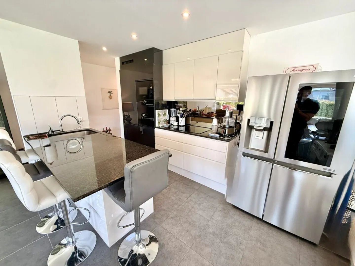 Ground Floor Apartment in the Center of Conthey - Photo 17 of 30