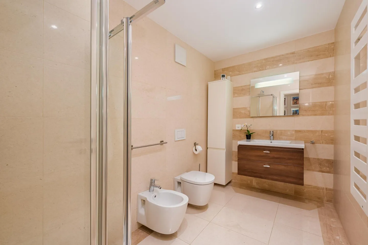 KOMFORTABLE WOHNUNG MIT PRIVATEM GARTEN IN MELIDE - Foto 10 von 10