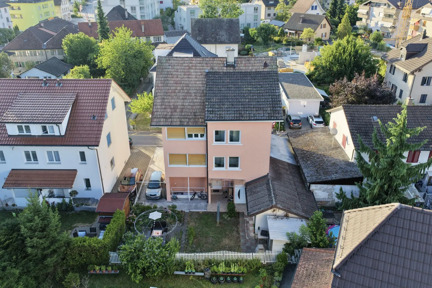 Affascinante casa plurifamiliare in posizione centrale - Ottimo rendimento del 5,25 % - Foto 3 di 4