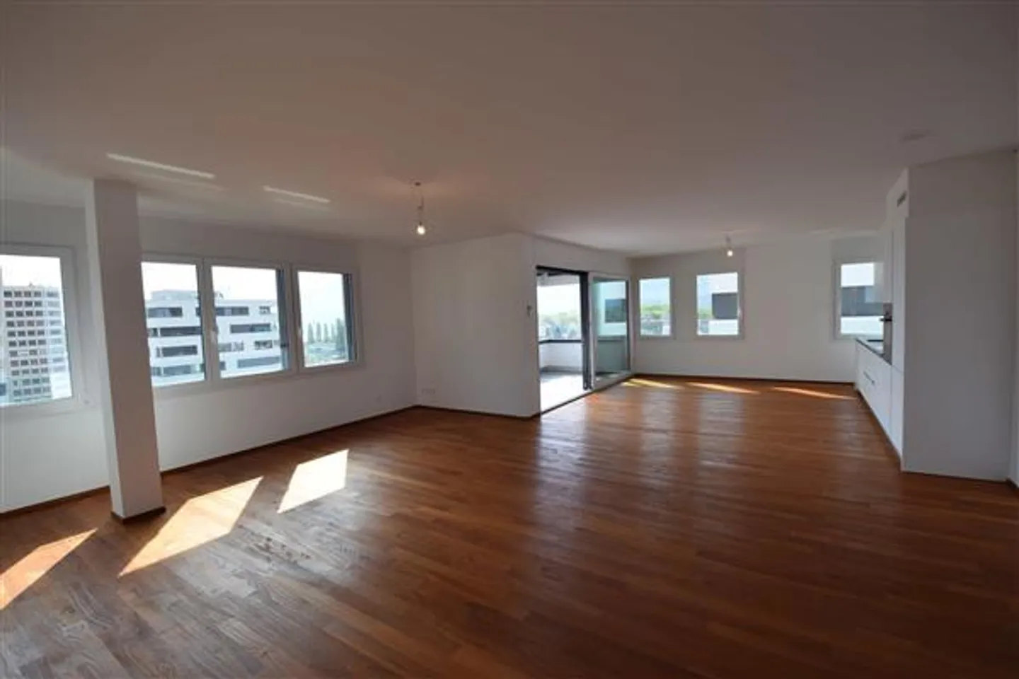 Locarno: 3.5-Room Apartment - Photo 2 of 9