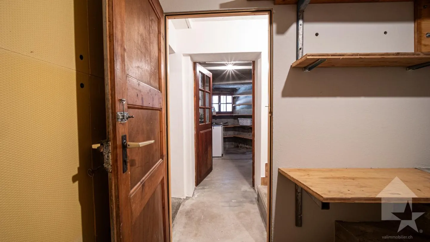 Adorable chalet with splendid view of the valley floor - Photo 20 of 30