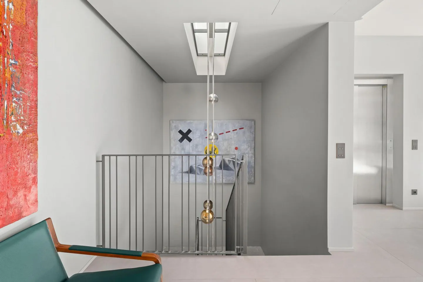 DESIGN VILLA PRIVACY AND LAKE VIEW - Photo 13 of 13