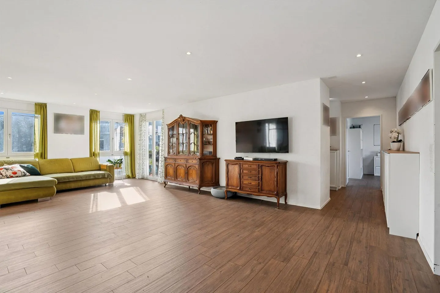 4.5-Zi.-Penthouse mit 65 m² Terrasse in Weiach kaufen - Foto 5 von 13