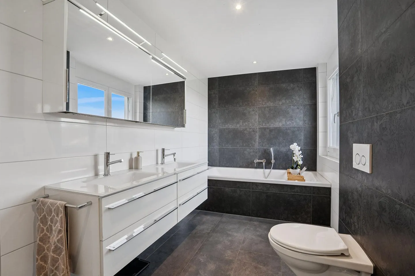 4.5-Zi.-Penthouse mit 65 m² Terrasse in Weiach kaufen - Foto 6 von 13