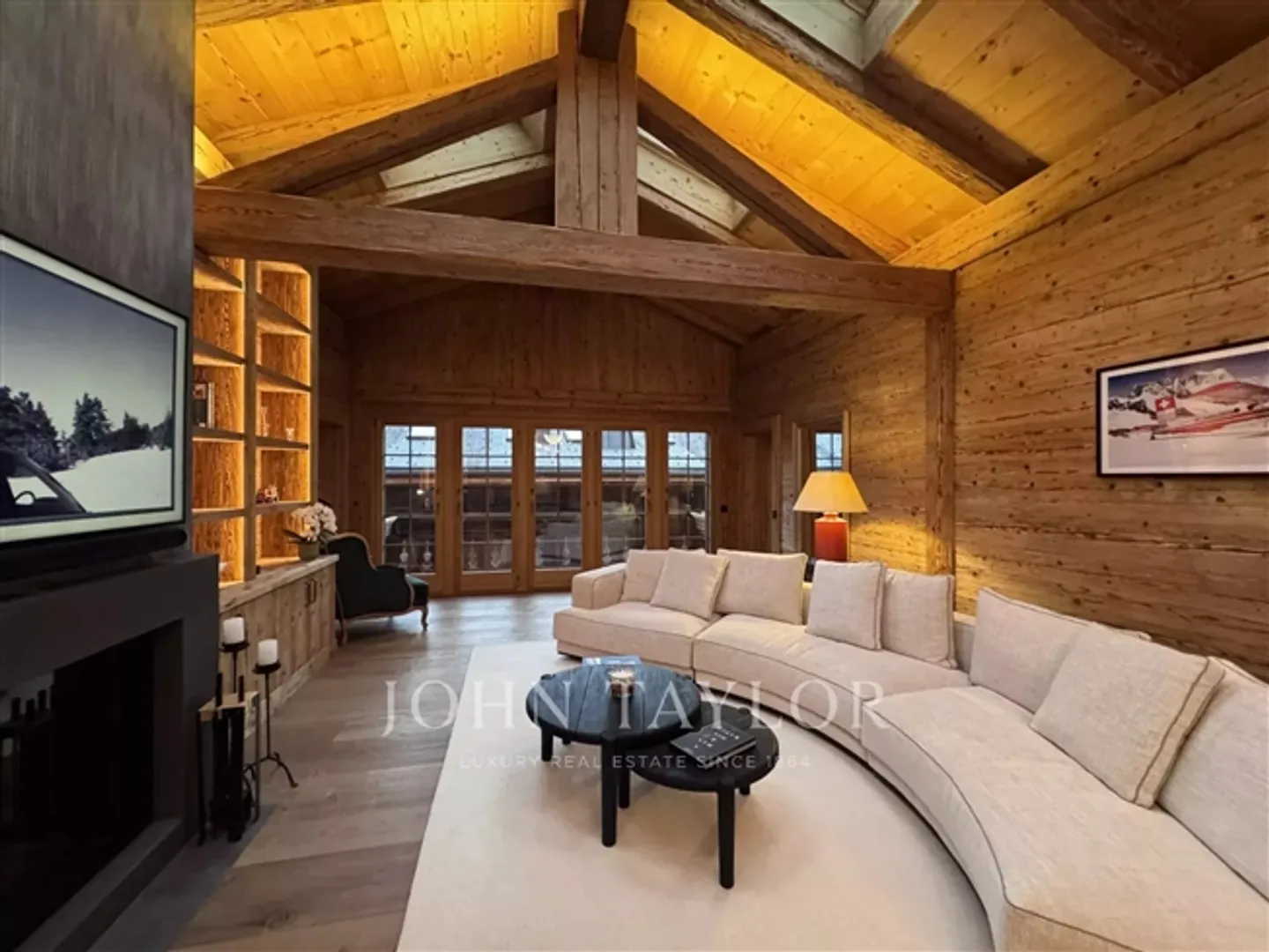 Modern Penthouse in Saanen - Photo 2 of 11