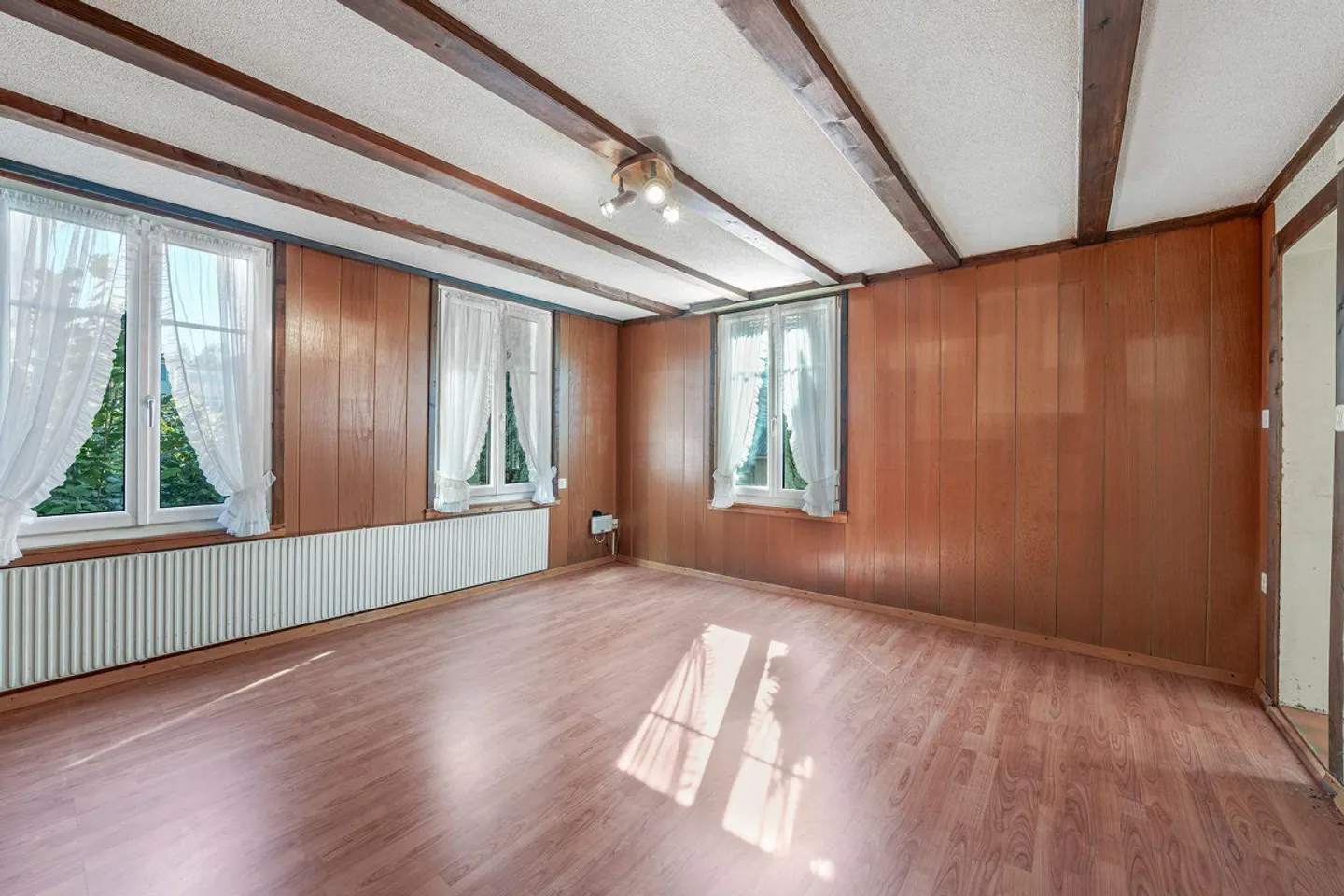 Vielseitiges Familienhaus in Flawil - Foto 16 von 27