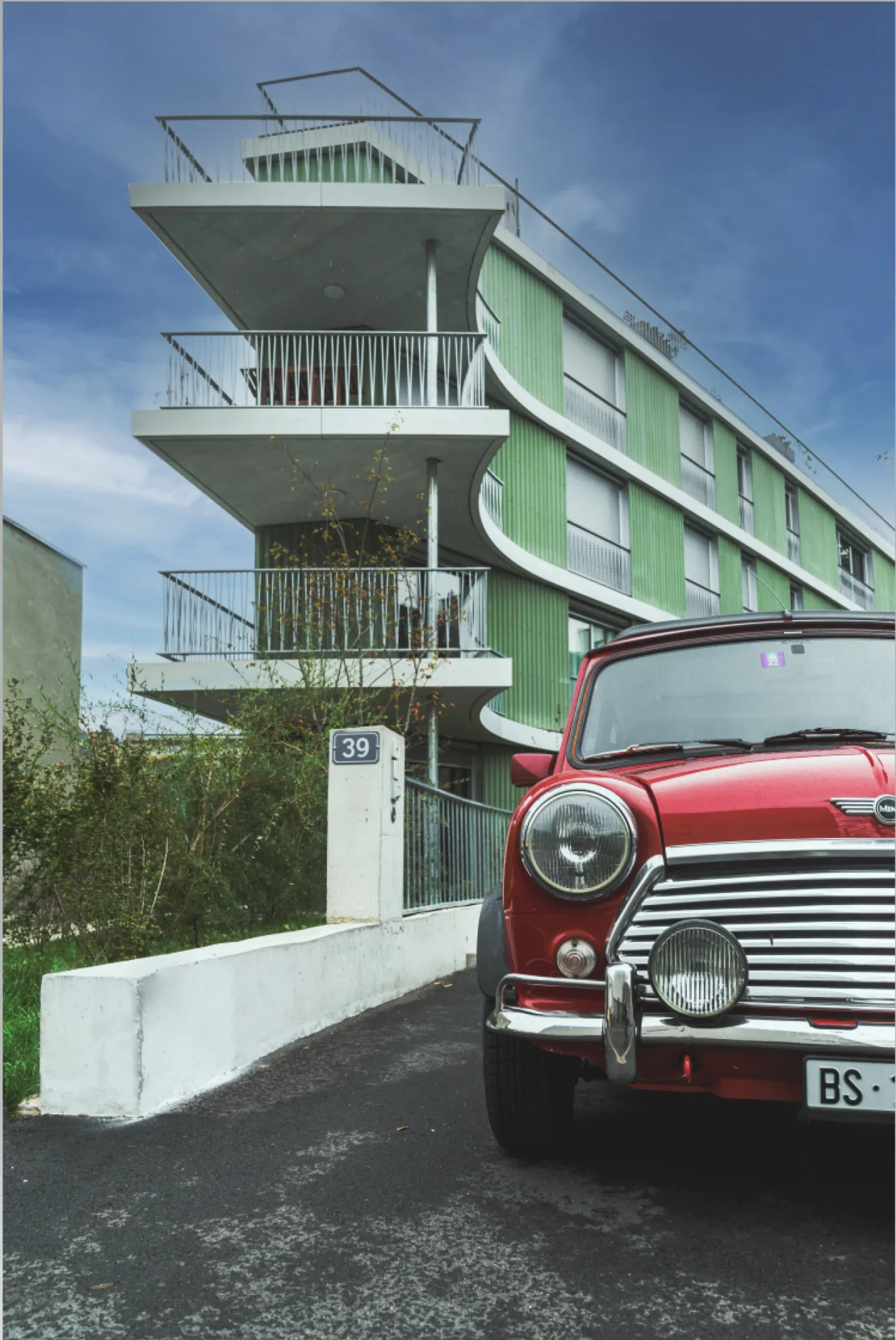 Modern 3.5-room apartment in a quiet location - Photo 1 of 6