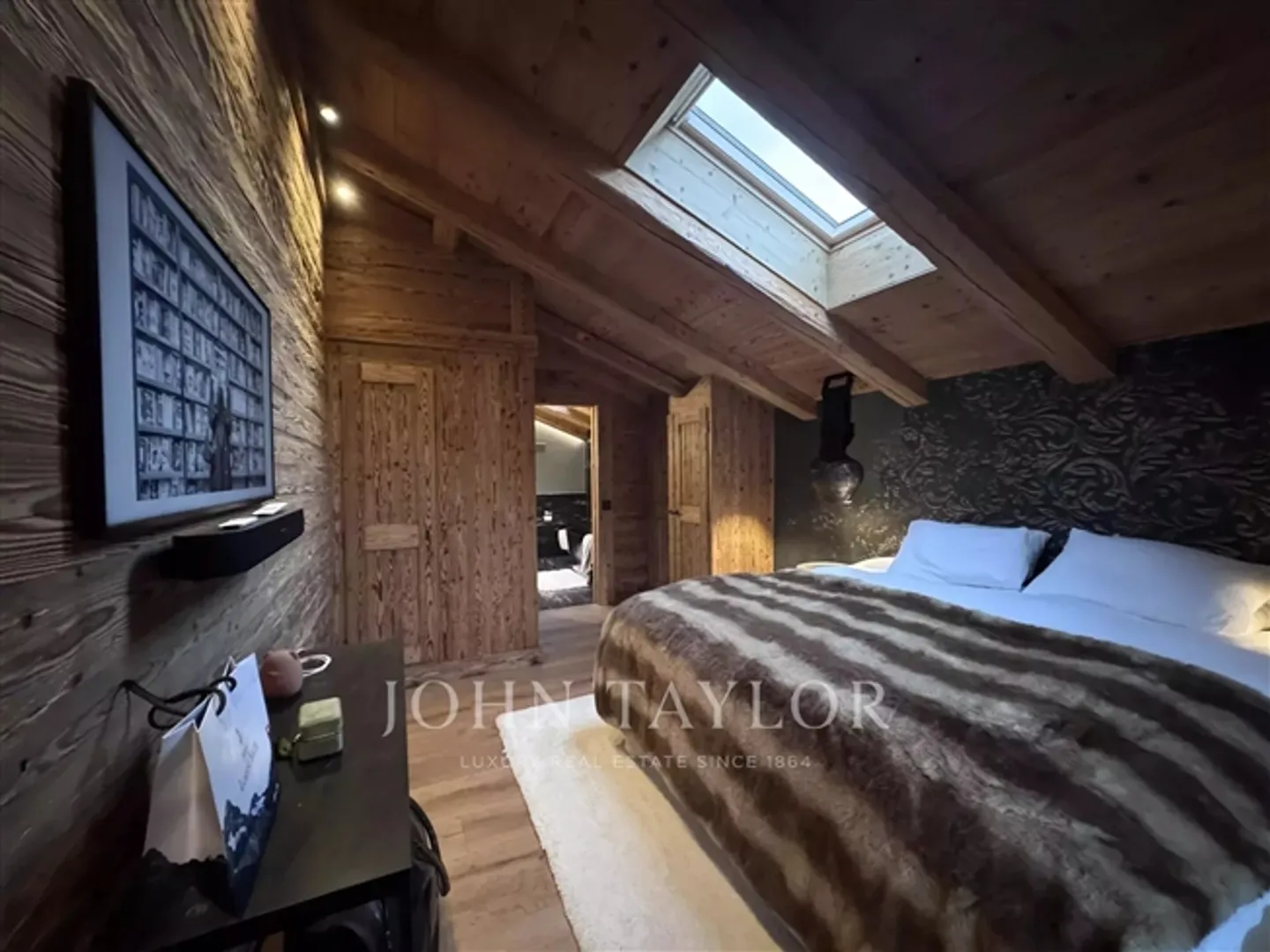 Modern Penthouse in Saanen - Photo 7 of 11