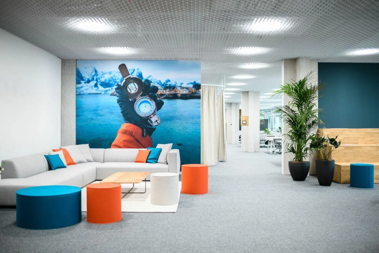 Espace commercial unique et à la pointe de la modernité directement à la gare d'Altdorf - Photo 3 sur 9