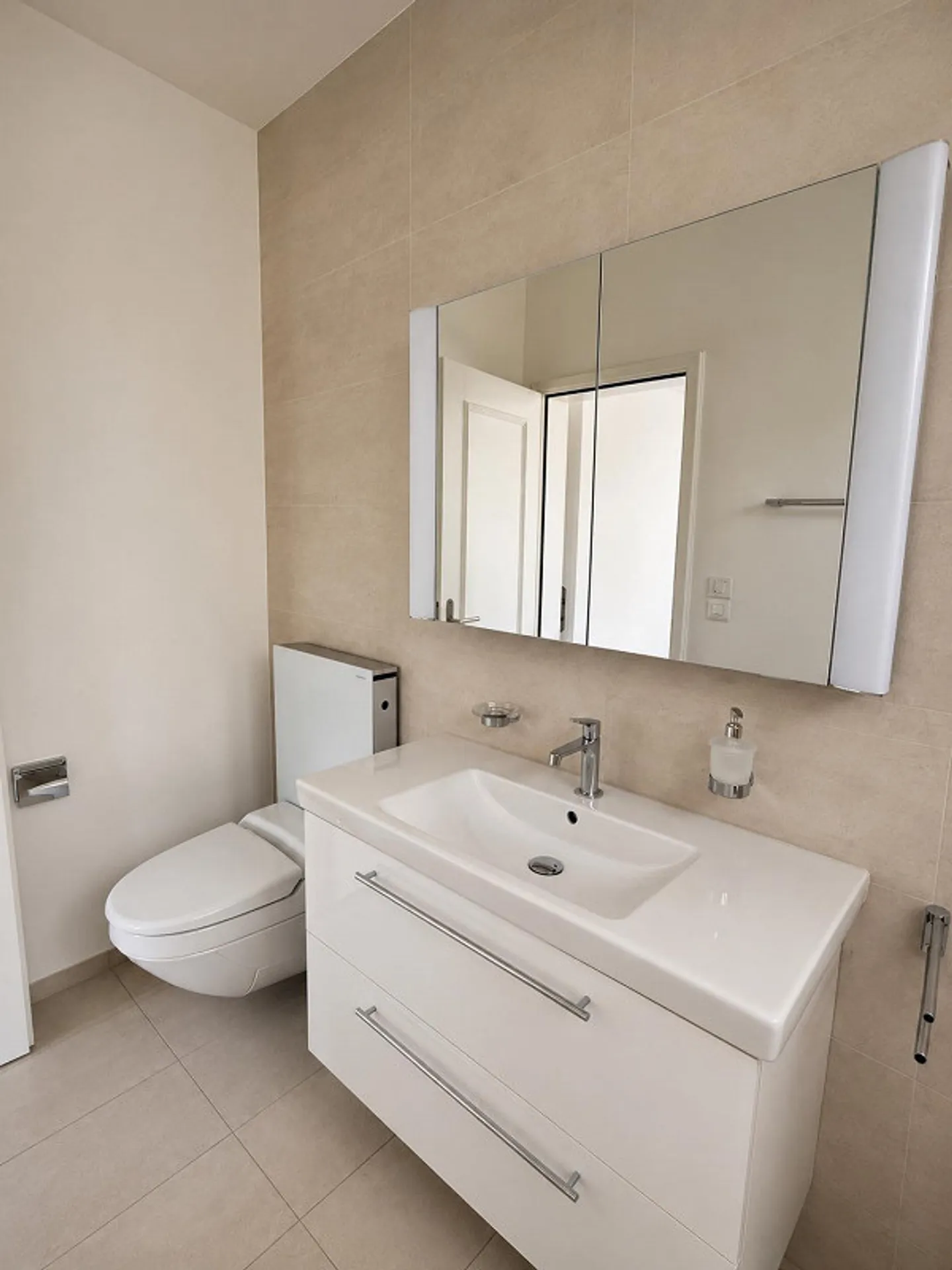 Stilvolles Apartment in Wesemlin - Foto 7 von 7