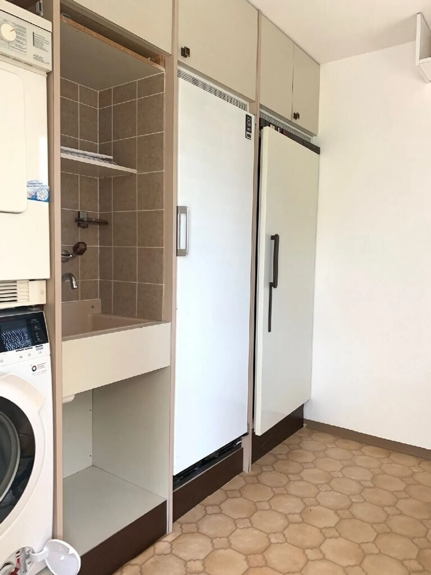 Spacious Family Apartment - Photo 7 of 11