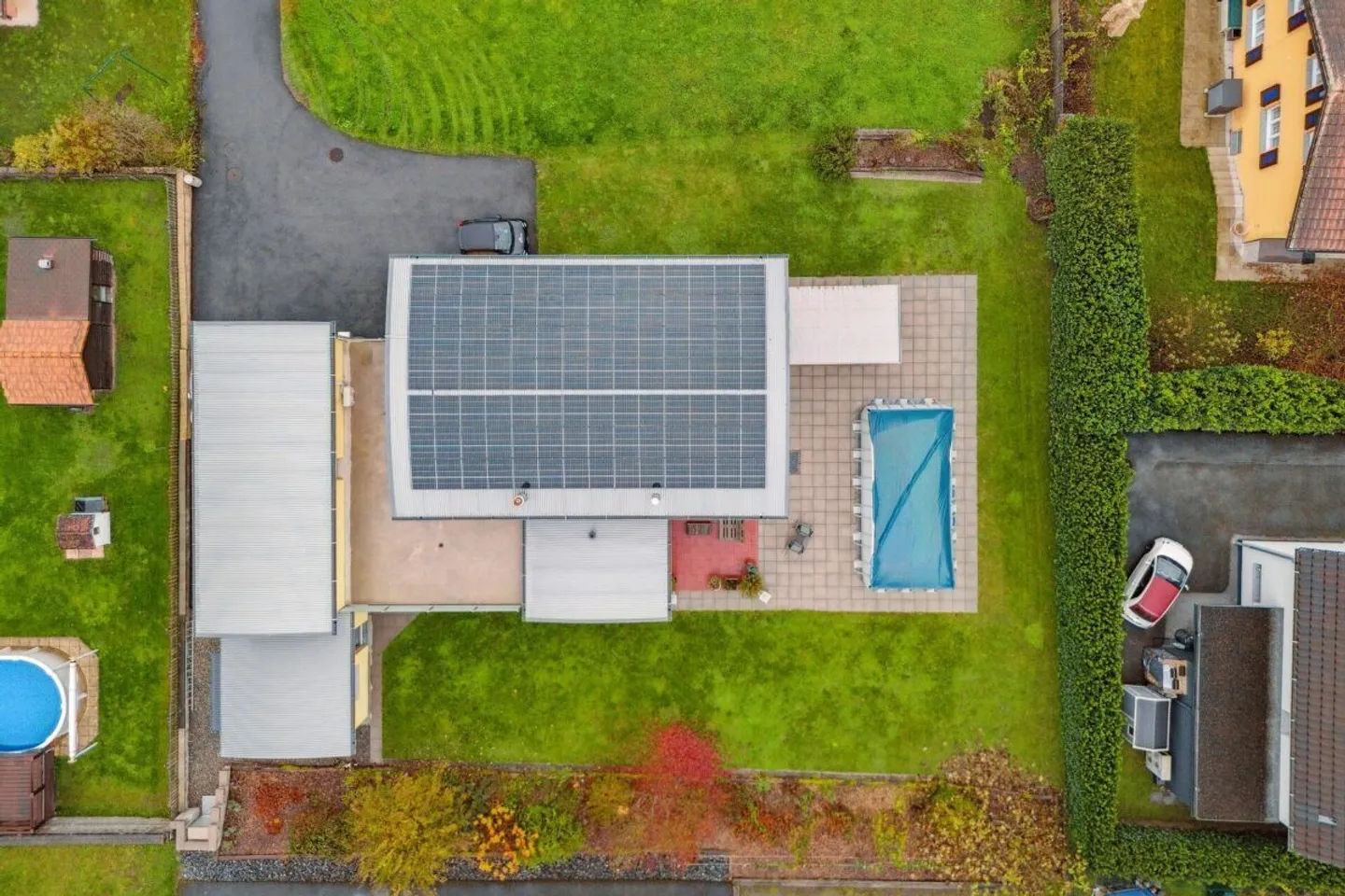 Magnifica villa indipendente con piscina, annesso e ampio terreno a Muraz-Collombey - Foto 6 di 22