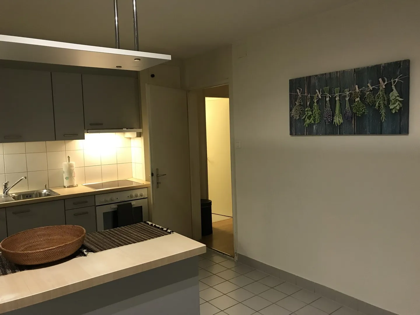 Appartamento affascinante di 3,5 stanze con balcone ad Adliswil - disponibile immediatamente - Foto 9 di 13