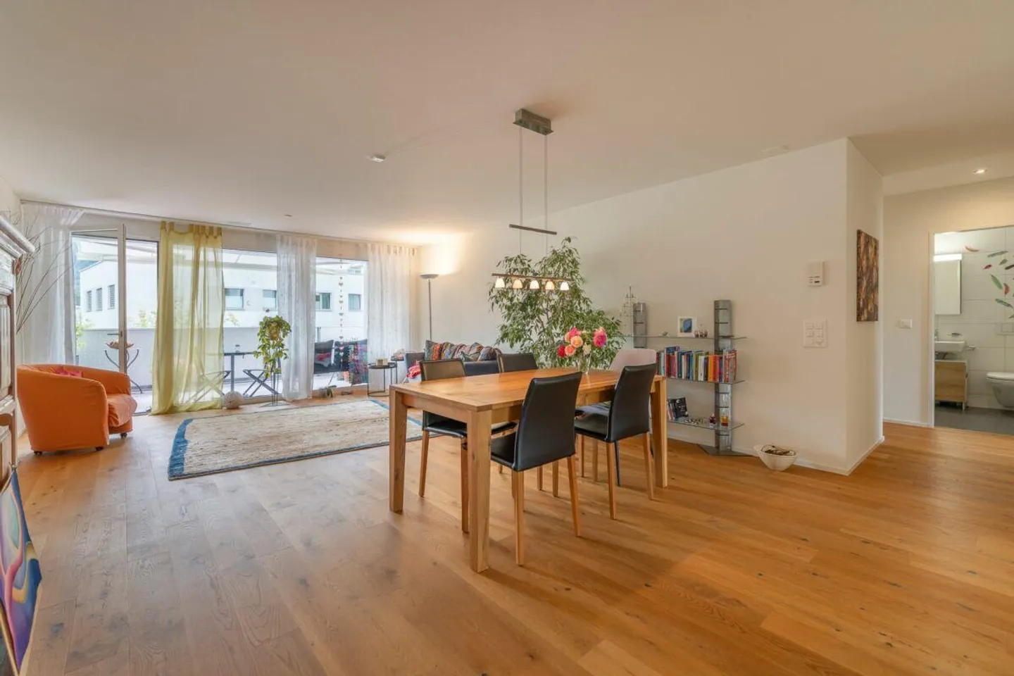 Appartement moderne de 4,5 pièces dans un quartier résidentiel familial - Photo 5 sur 13