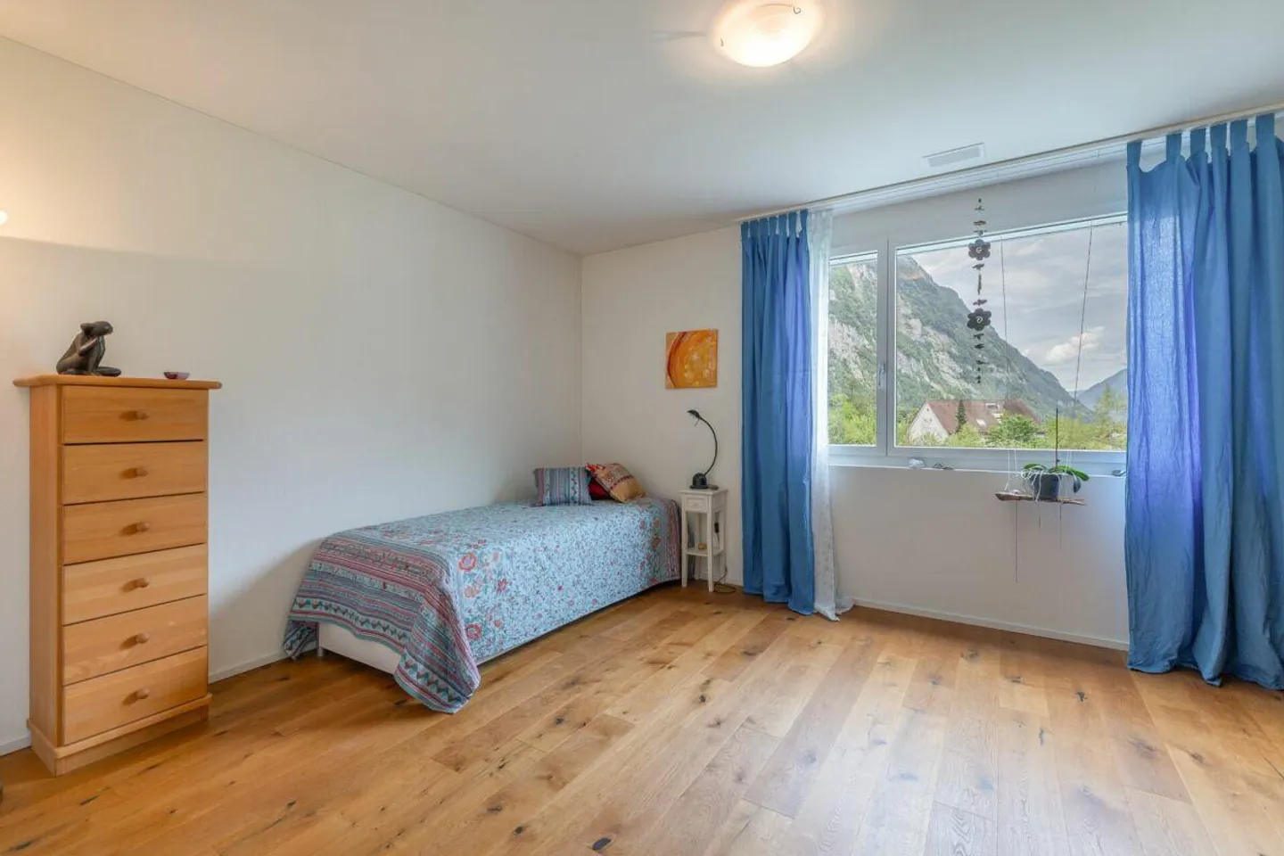 Appartement moderne de 4,5 pièces dans un quartier résidentiel familial - Photo 8 sur 13
