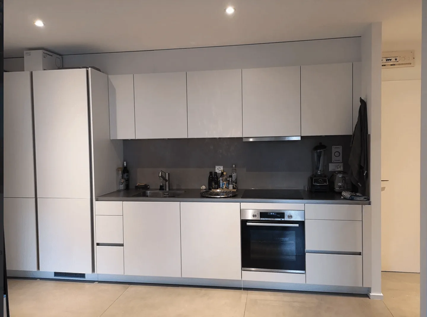 Appartement Charmant avec Terrasse - Photo 2 sur 4