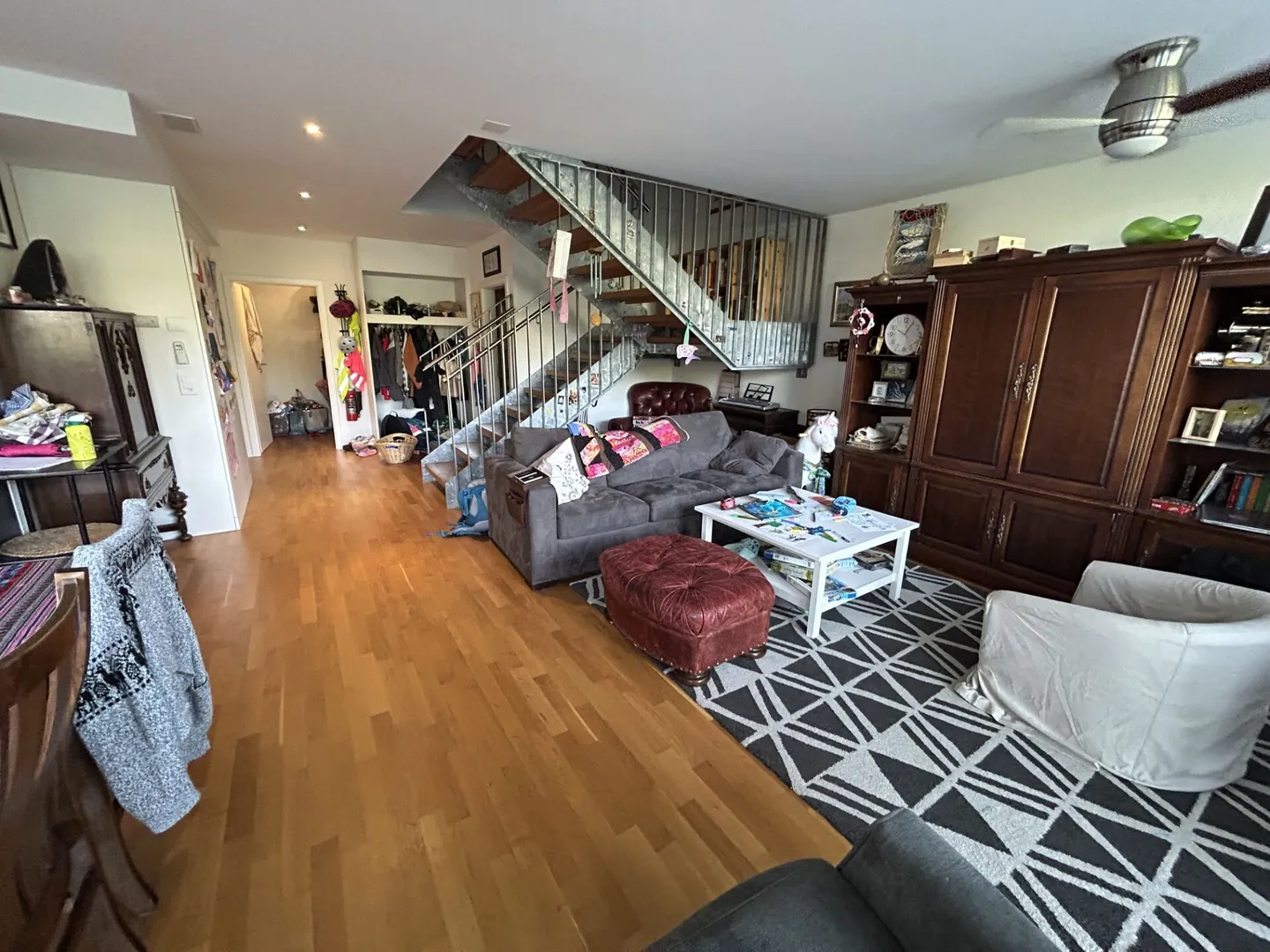 Duplex apartment with style! - Photo 4 of 13
