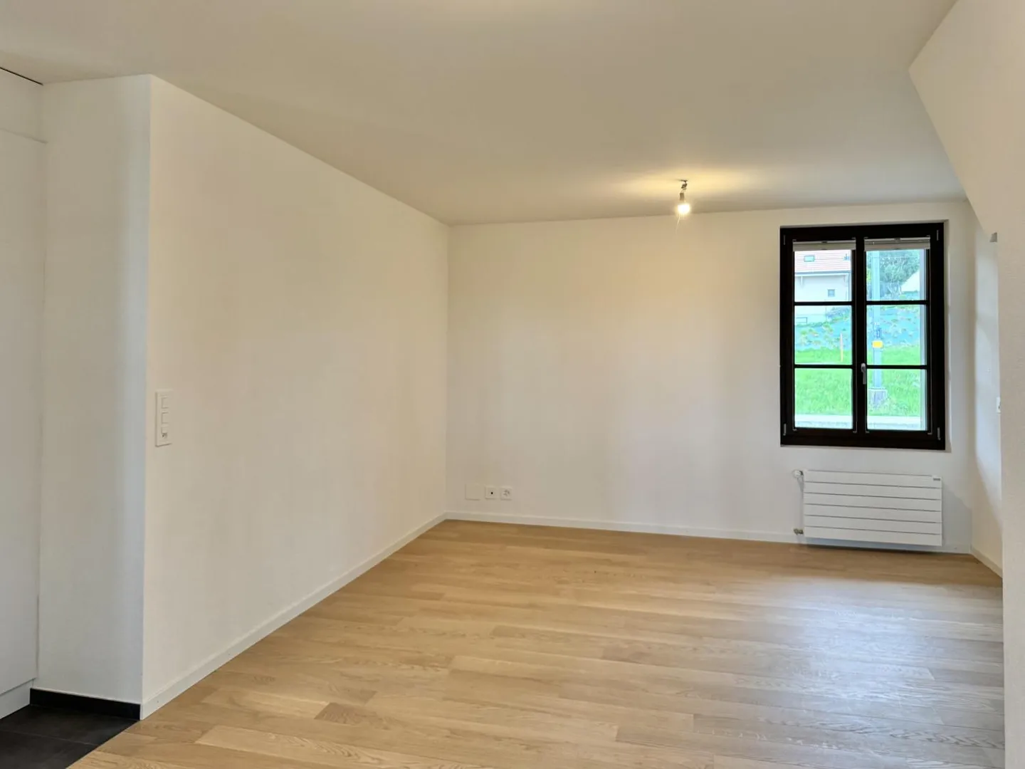 Magnifico appartamento ristrutturato di 4 locali a Vauderens - Foto 3 di 7