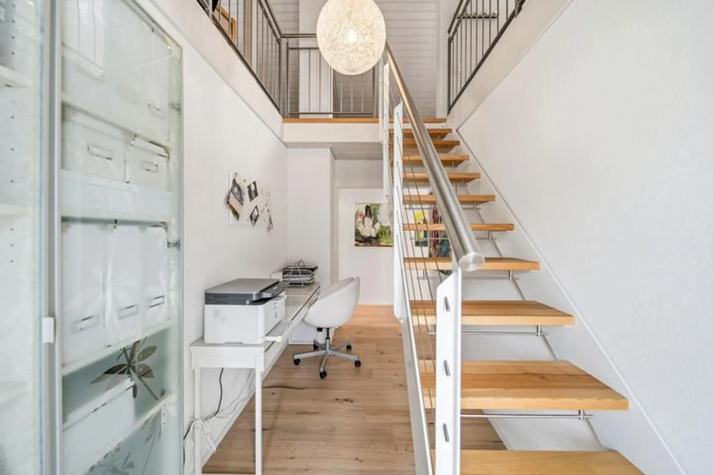 UNE MAISON AVEC DU COEUR : MODERNE, CHAUDE ET ACCUEILLANTE - Photo 4 sur 9