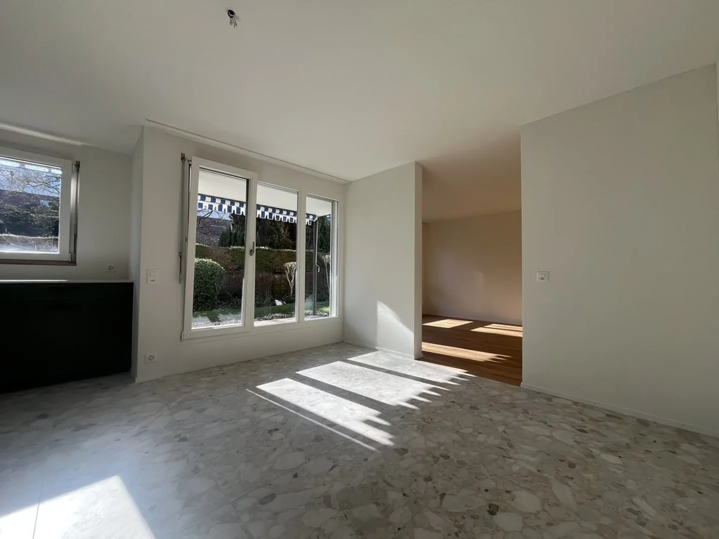 Première location - Appartement lumineux au rez-de-chaussée à louer - Photo 2 sur 9