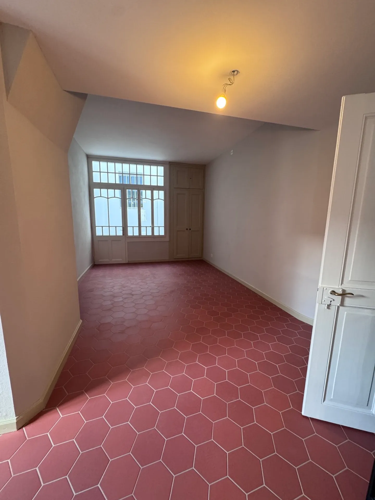 Estavayer-le-Lac, in affitto, casa di città, completamente ristrutturata, 175m2 - Foto 7 di 21