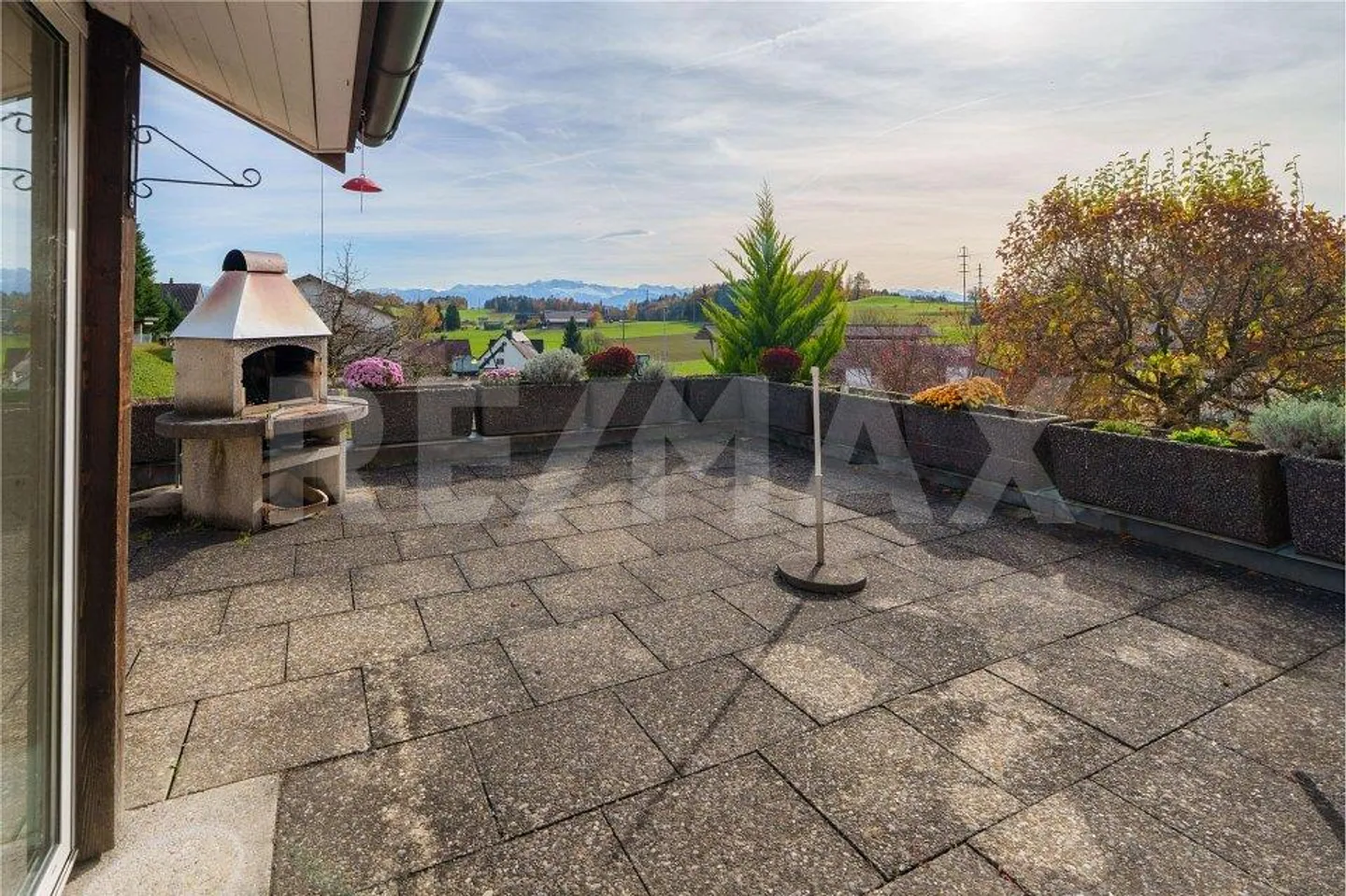 Maison bi-familiale ou maison multi-générationnelle avec vue sur la montagne - Photo 6 sur 13