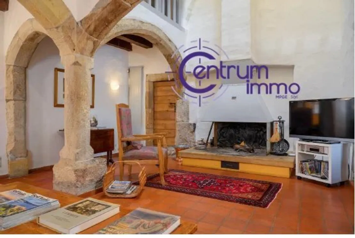 Maison 9.5 pièces - Photo 1 sur 12