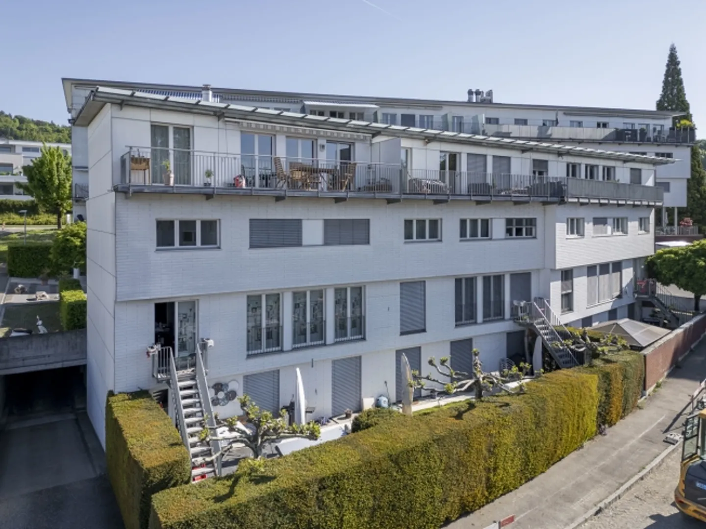 Duplex for sale - Photo 1 of 10