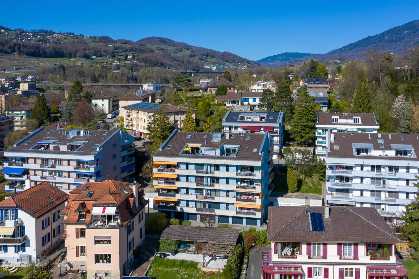 Posto auto esterno disponibile in un'area residenziale a Vevey - Foto 1 di 1