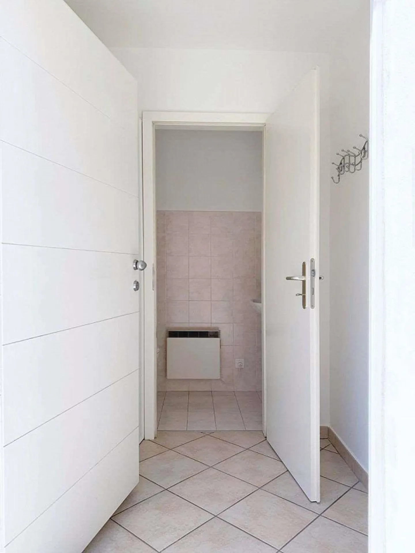 Modernes Möbliertes Studio Nur Wenige Schritte Vom See Entfernt - Alles Inklusive Formel - Foto 4 von 4